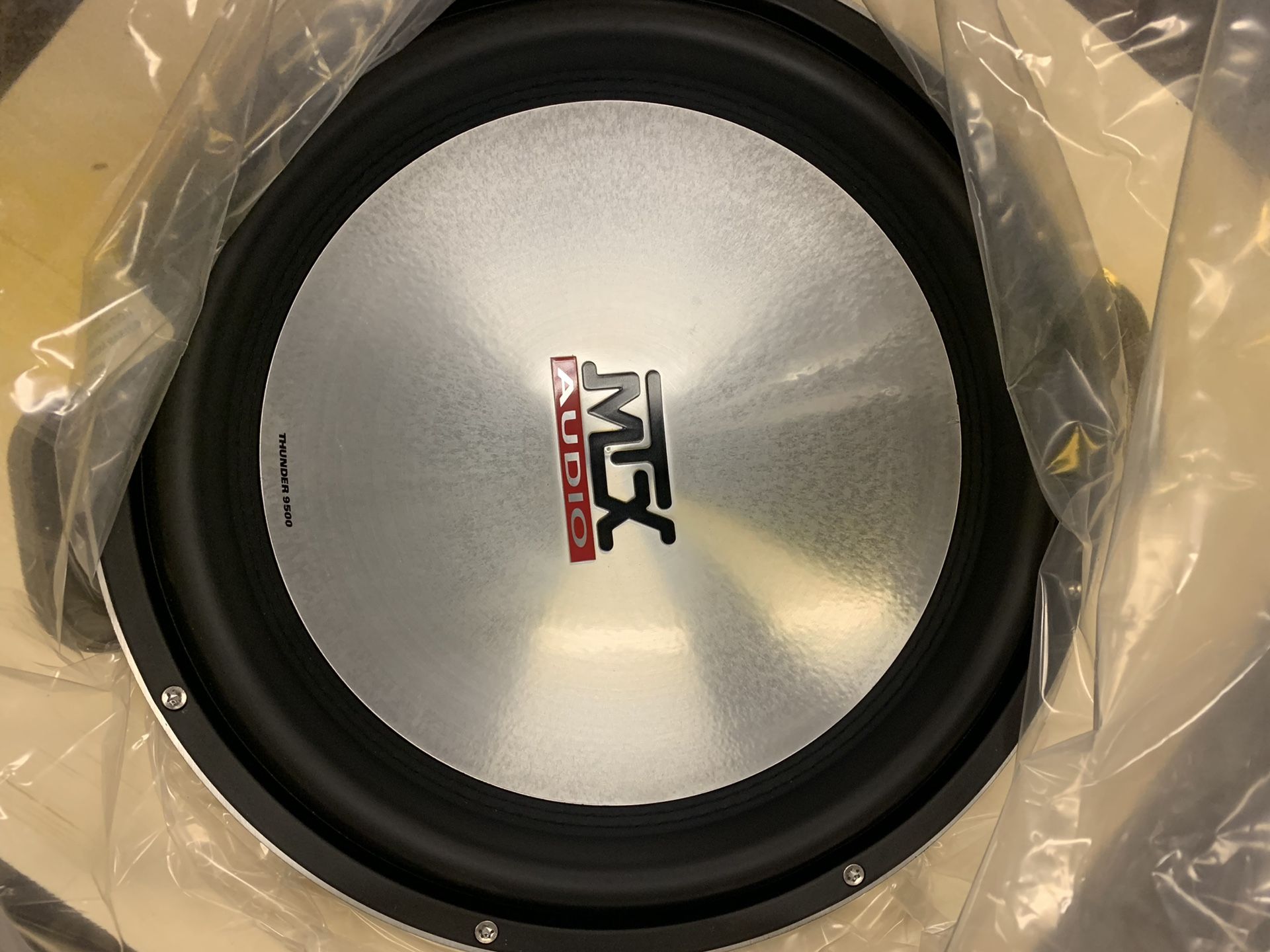 Mtx car audio . Thunder 9500 15 inch car stereo subwoofer 3000 watts