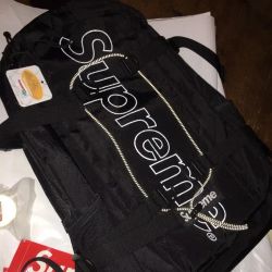 Supreme Fw18 Backpack , It Has Been Authenticated And I Did Include The Online Invoice For This