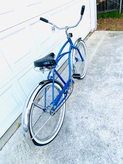Vintage Schwinn Beach cruiser