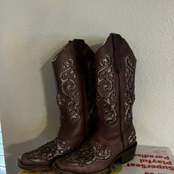 Women’s Cowboy Boots 