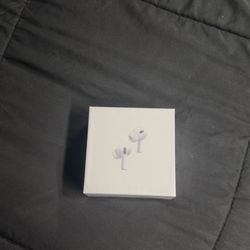 Apple Airpods 2nd Gen’s Brand New (Never Opened) Christmas Gift