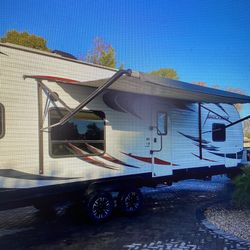 2017 Forest River Shockwave 27RQDX Toy Hauler