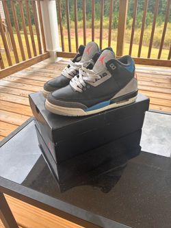 Air Jordan 3s