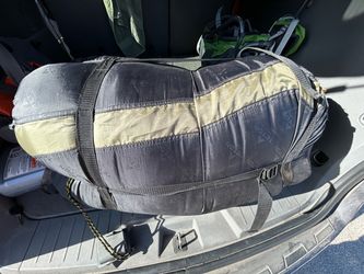 TETON Sports Mammoth Queen Size Double Sleeping Bag – Clean & Great Condition