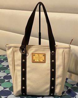 Louis Vuitton Antigua Canvas Tote