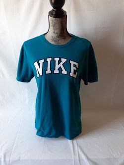 Nike women's turquoise short sleeve top size M