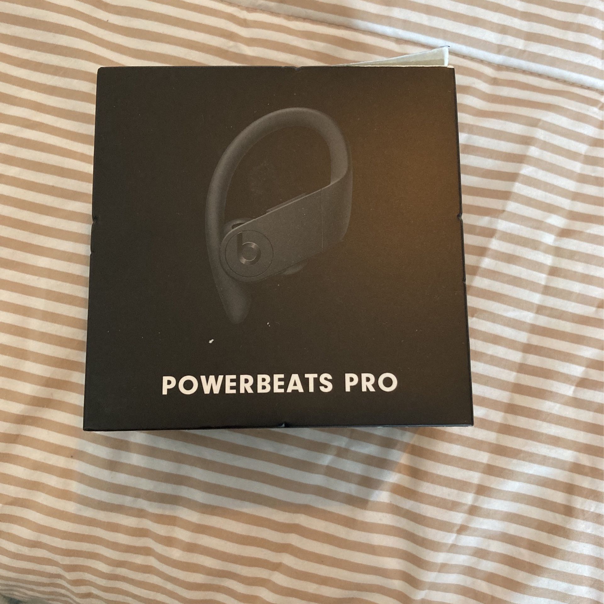 Powerbeats Pro wireless Activewear Headphones