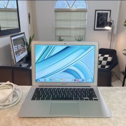MacBook Air 2015 13inch- macOS Sonoma