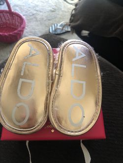 Also baby slippers