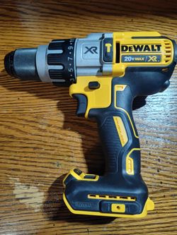 Dewalt XR 20v Hammer Drill.