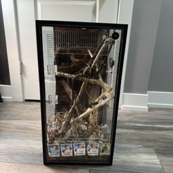 Damaged glass reptile terrarium 20 gallon