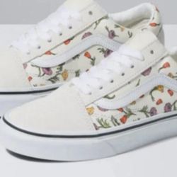 Vans  Ivory Floral Size 8