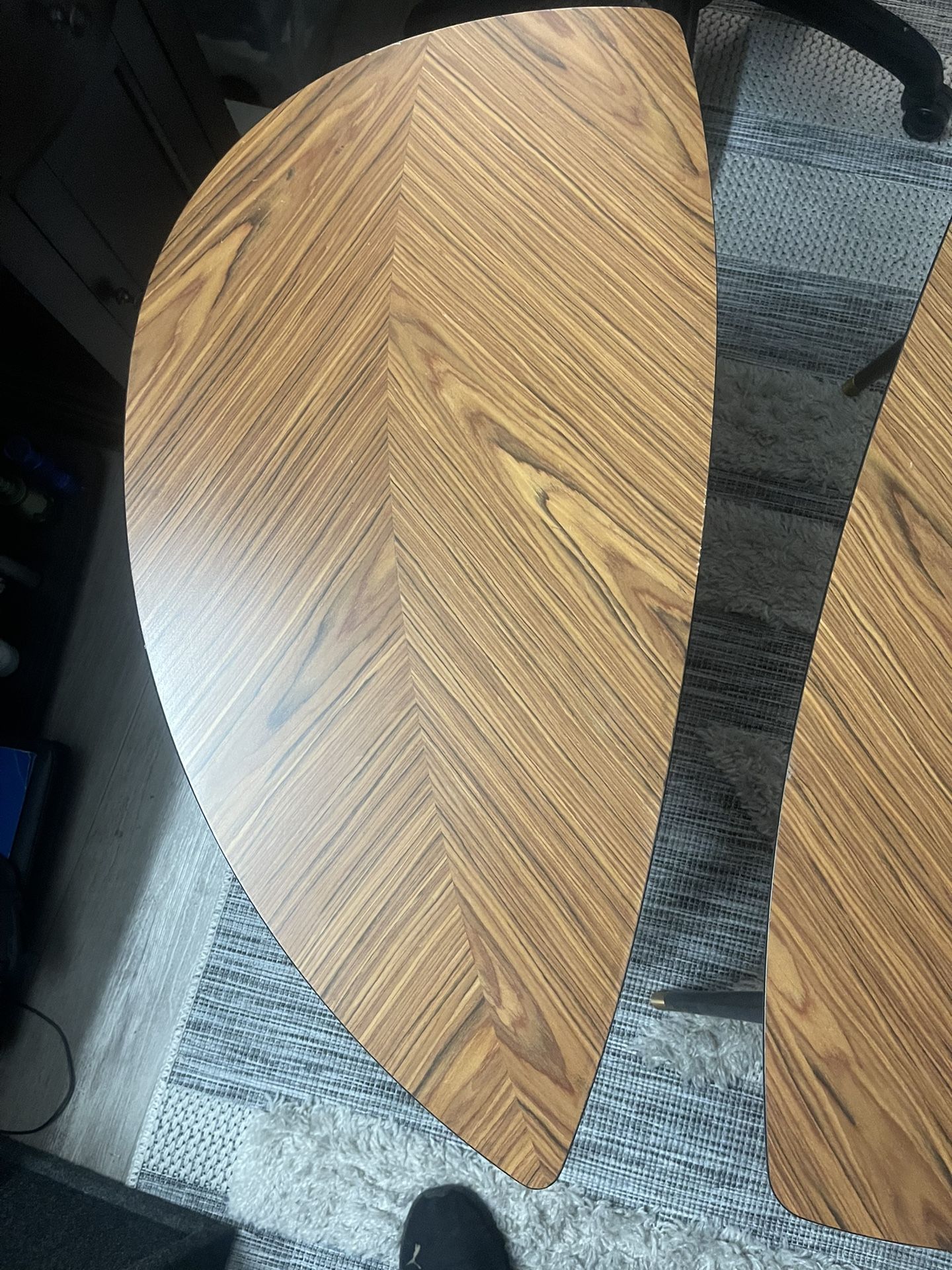 Leaf Corner Tables
