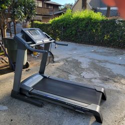 NordicTrack Viewpoint 3000 Residential Treadmill