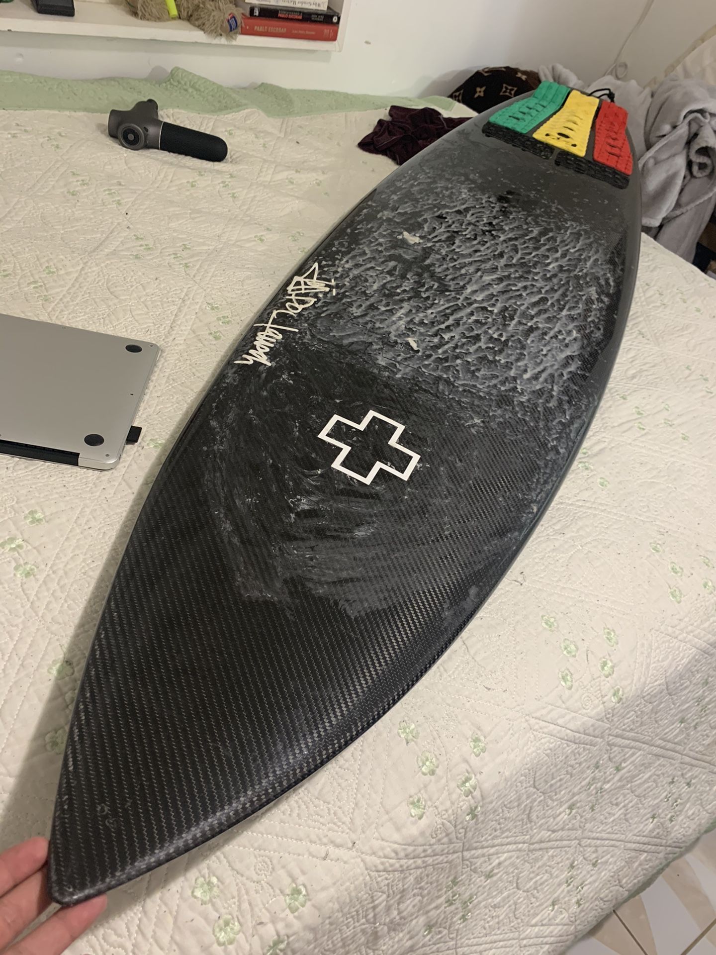 Aviso full carbon fiber surfboard 5’ 11”