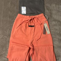 NEW Fear of God Essentials Coral Sweatpants (Size XXS) 100% Authentic✅