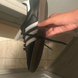 Sambas Size 11