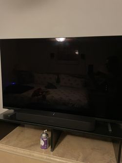 Month Old Vizio MQX Series 50 Inch TV for sale.
