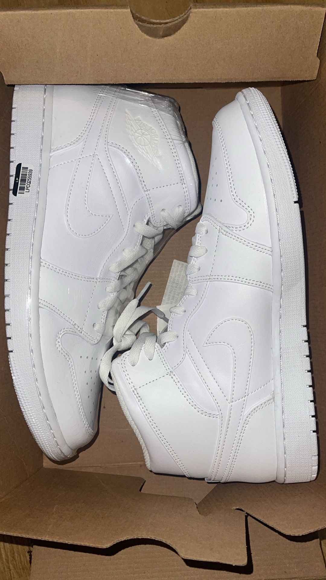 Jordan 1 “ Tripple White “ 