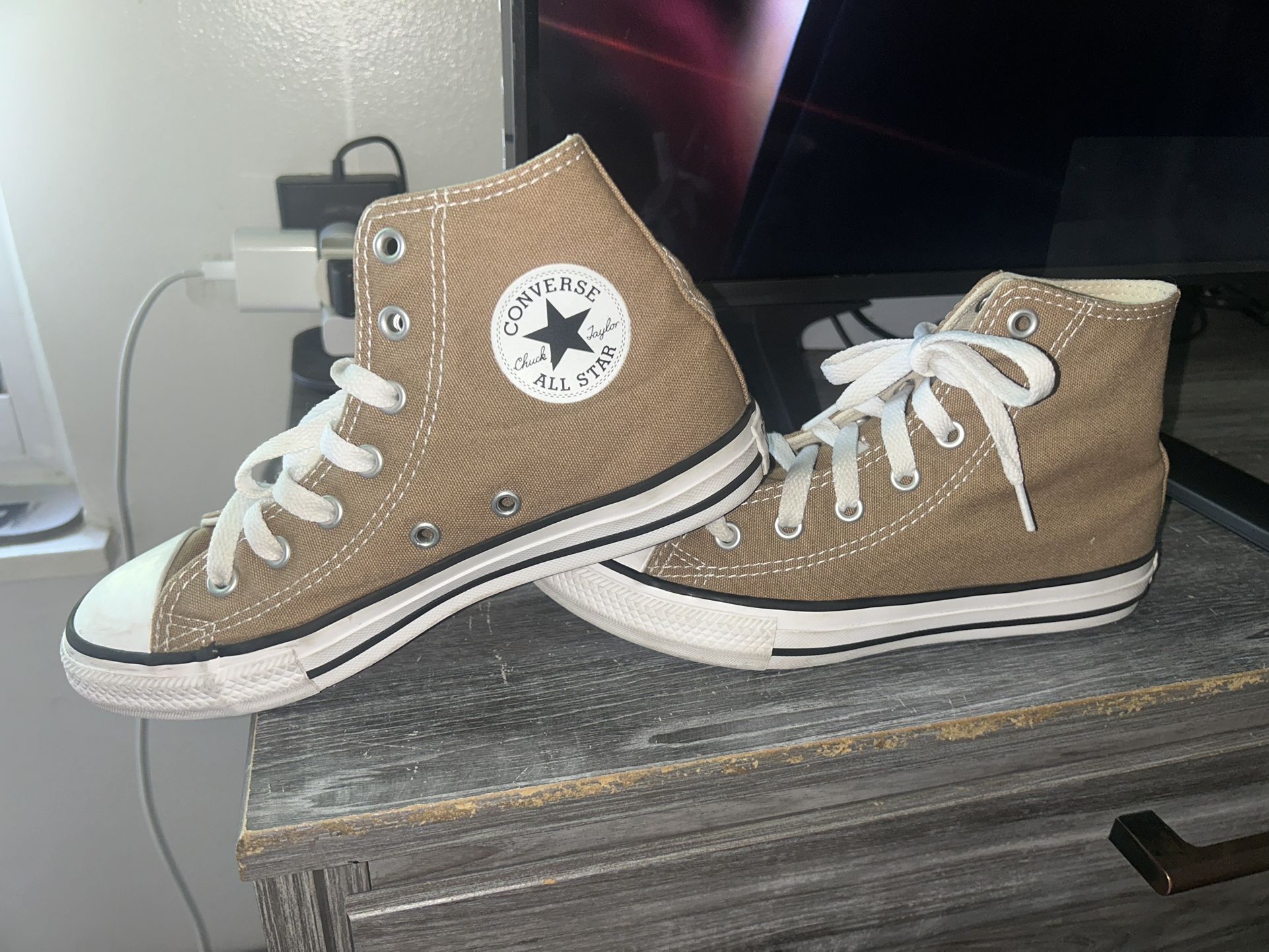 Kid Converse