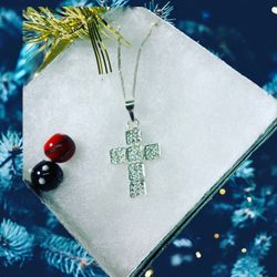 925 Sterling Silver chain and cross Cz Stones