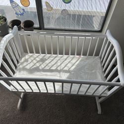Baby Crib 