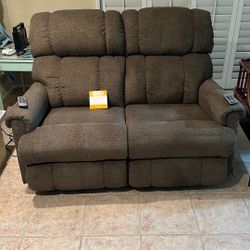 LA-Z-Boy Power Plus Electric Love Seat