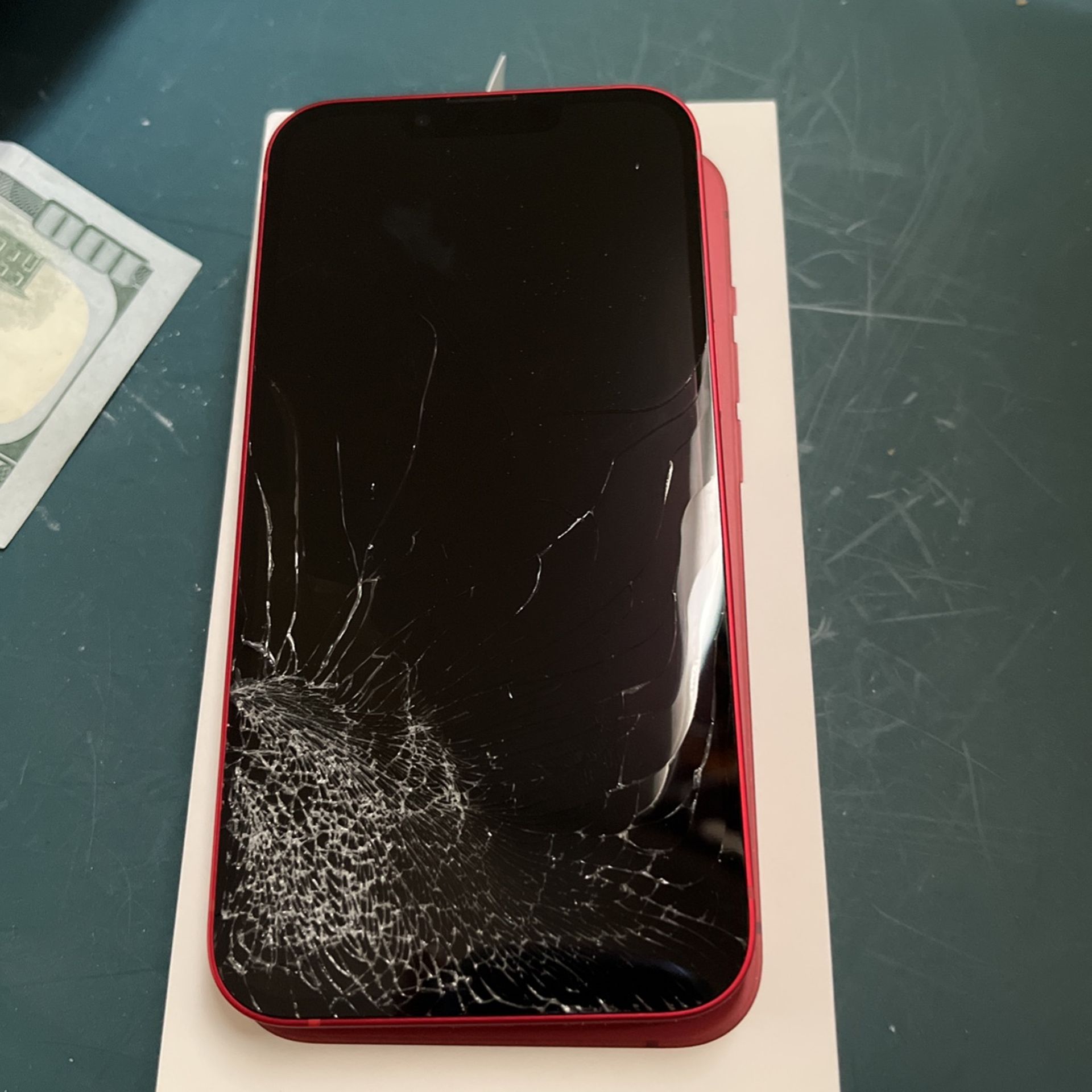 iPhone 13 Red 128gb