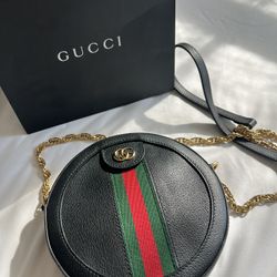 AUTHENTIC GUCCI HAND BAG PURSE GG CANVAS LEATHER 113009 for Sale in Boca  Raton, FL - OfferUp