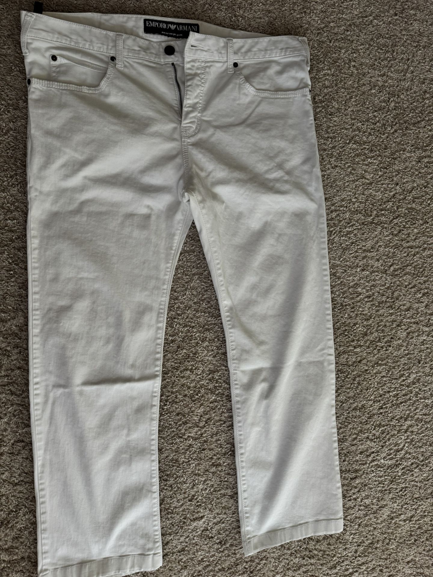 Men’s Armani pants, size 40.