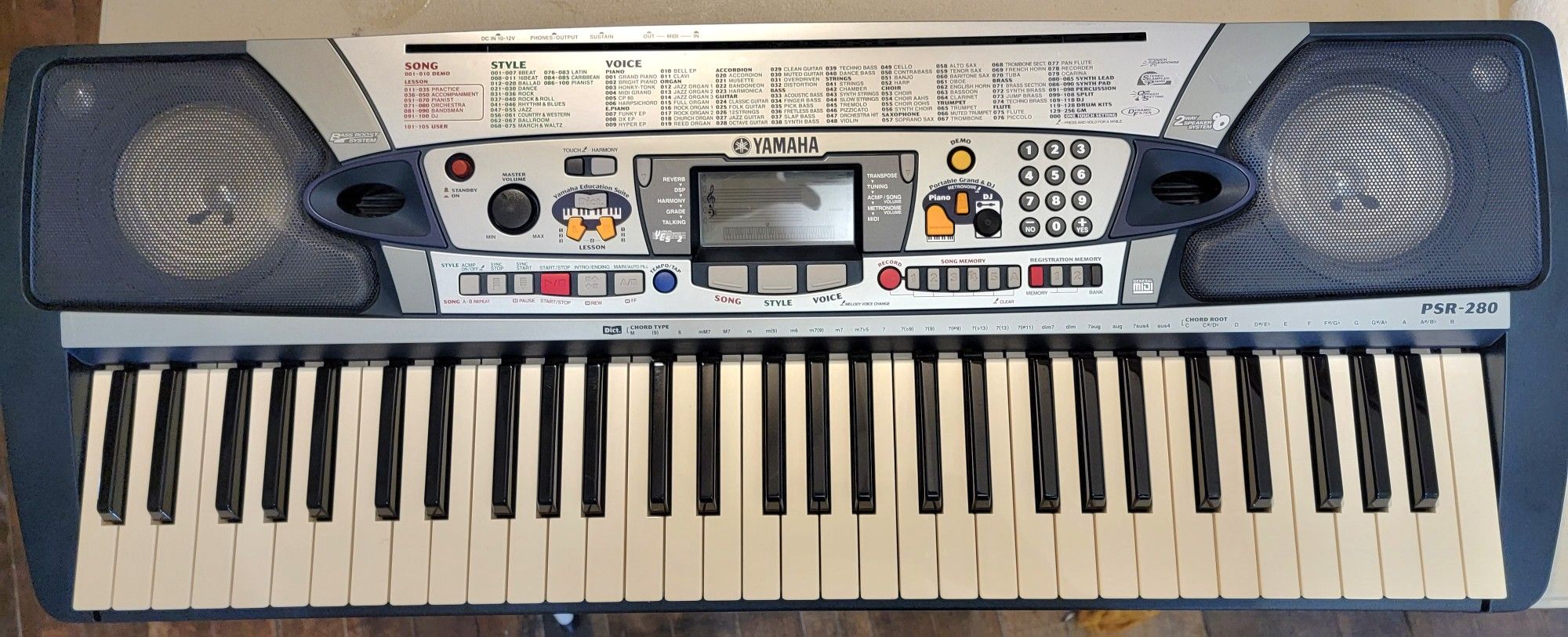 Yamaha PSR-280 61 key synth keyboard learning educational suite with power supply