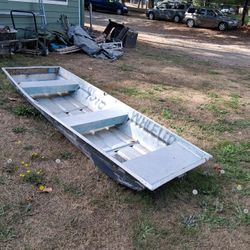 Aluminum John Boat Needs Work