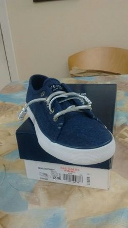 $18 NEW GIRLS SPERRY SIZE 13