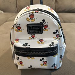 New Disney Loungefly Mickey Mouse all Over