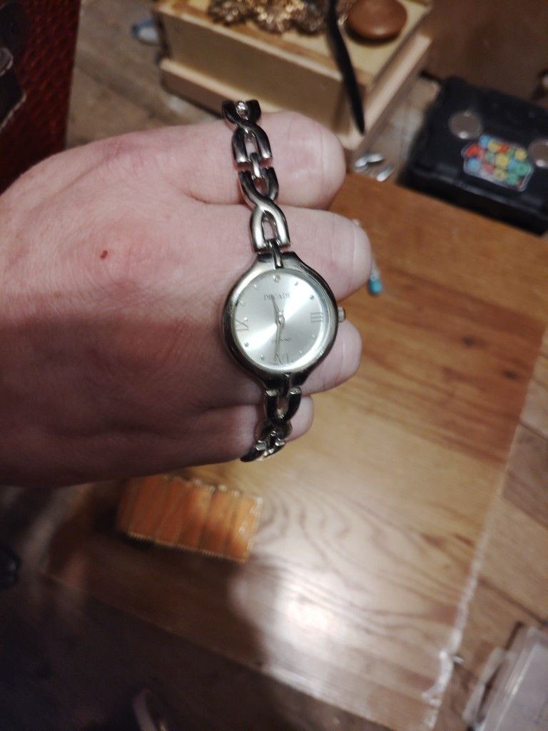 Women's watch in good shape