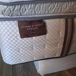 Streans and Foster Pillow Top Queen Luxury Mattress  and Box Spring
