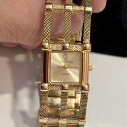 Vintage Anne Klein Diamond Bracelet Watch Gold Tone Runs Modern Lattice Design
