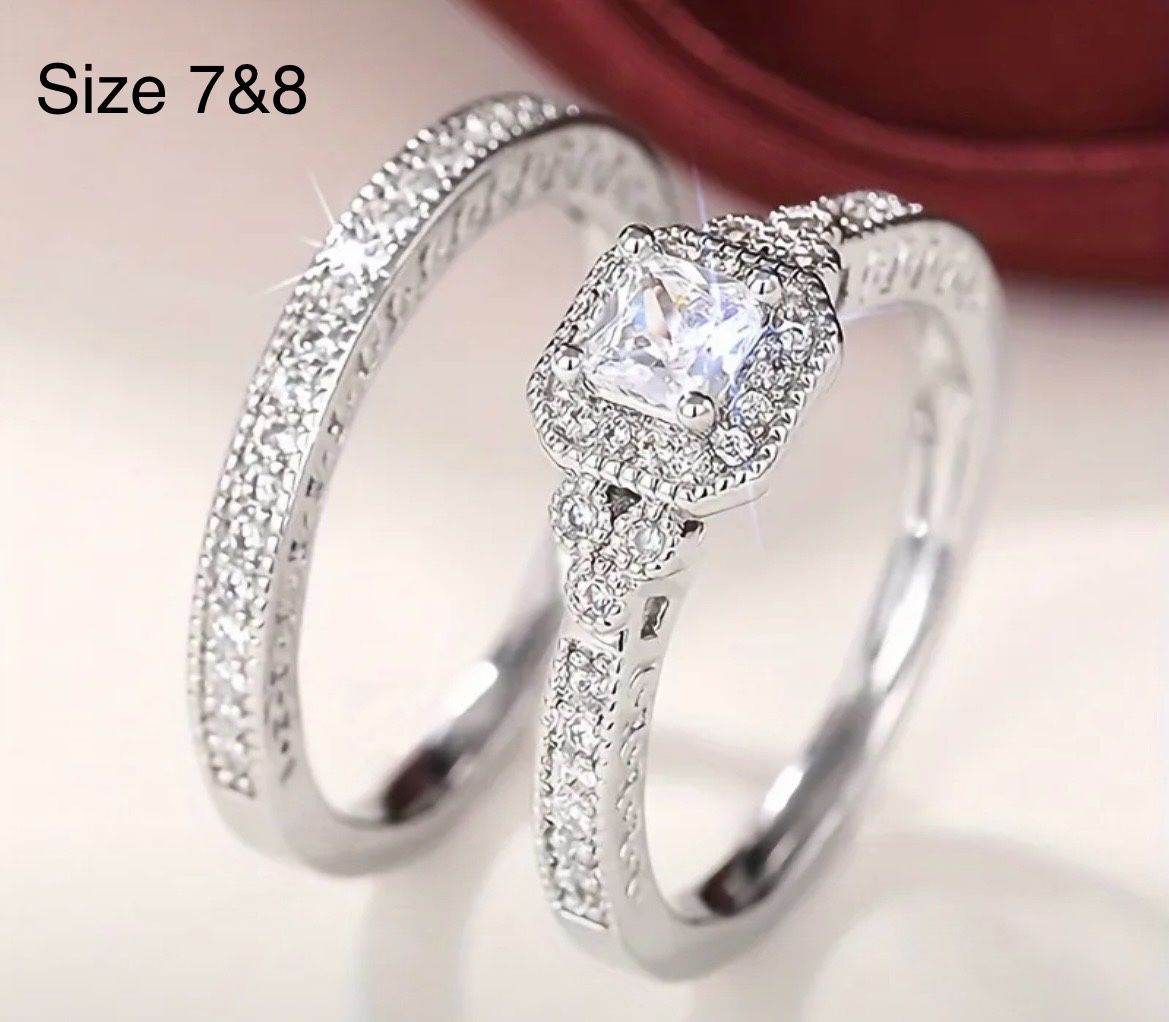 Engagement Ring With Box 