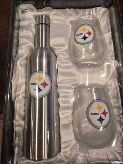 New Pittsburgh steelers wine holder and glasses