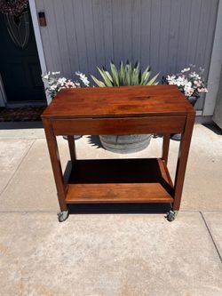 Rolling desk