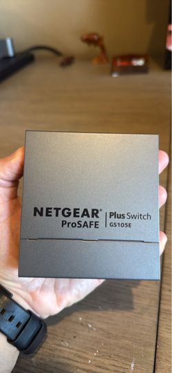 NETGEAR ProSafe Plus GS105Ev2 5-Port Gigabit Ethernet Switch