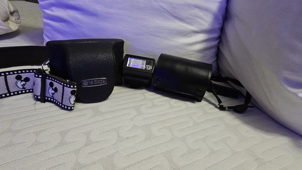 Yashica Electro 35 Camera