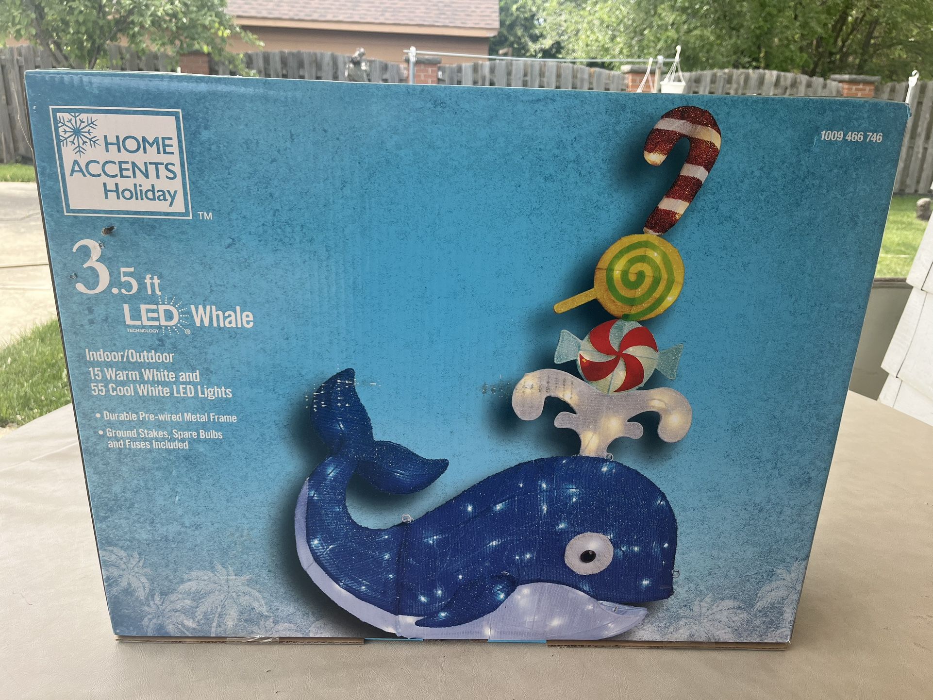 Home Accents 3.5ft Tinsel LED Whale with Lollipop Candy Holiday Yard Decoration