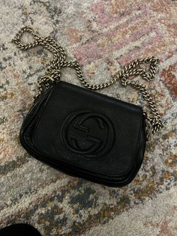Small Black Leather Gucci Bag With Chain Authentic 
