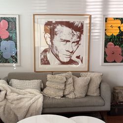 Mid-Century Modern Sofa – Clean Lines & Wood Legs