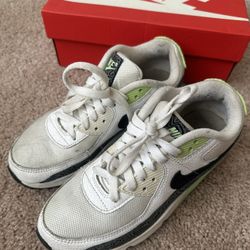 Nike Air Max 90 Essential Flash Lime Green White Black Size 5Y Rare 537384-103