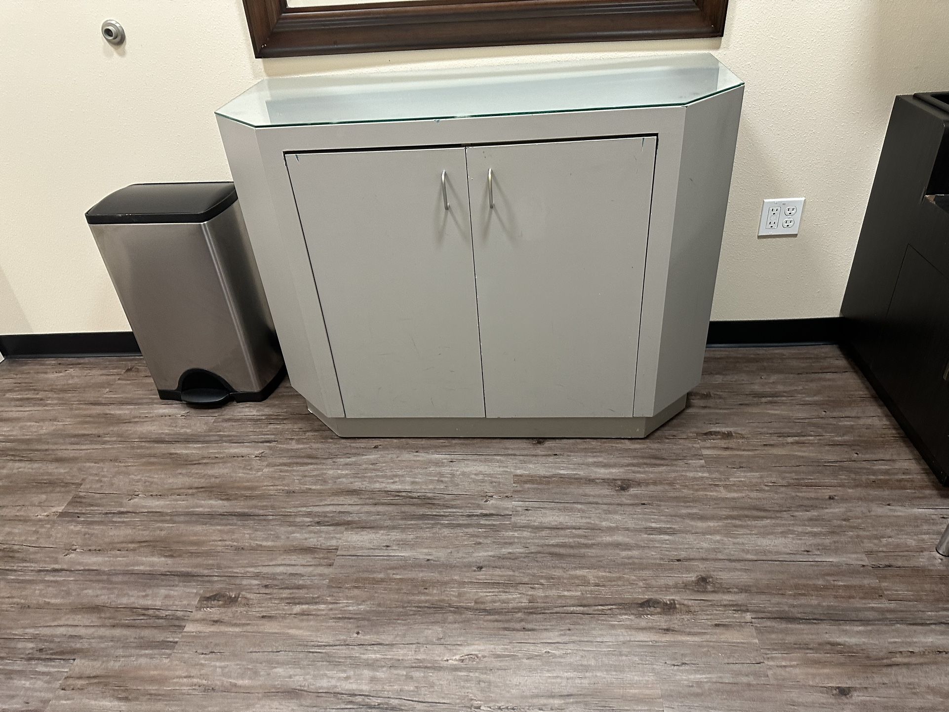 Free Work Cabinet
