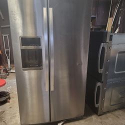 Kenmore Elite Side-by-Side Refrigerator 