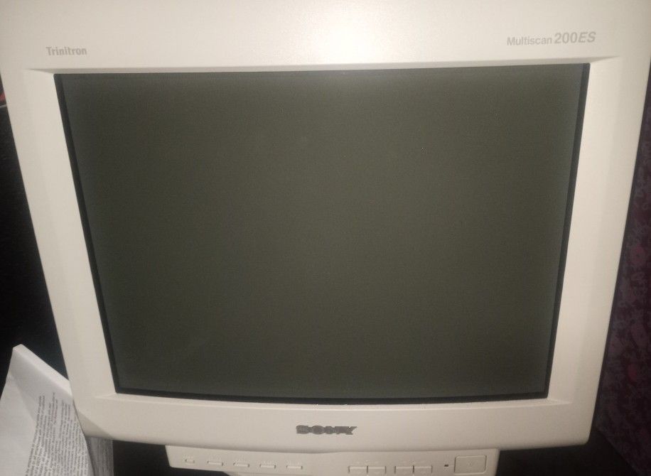 Sony - CPD 200ES Multiscan CRT Monitor