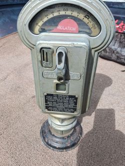 1958 parking meter in good working condition